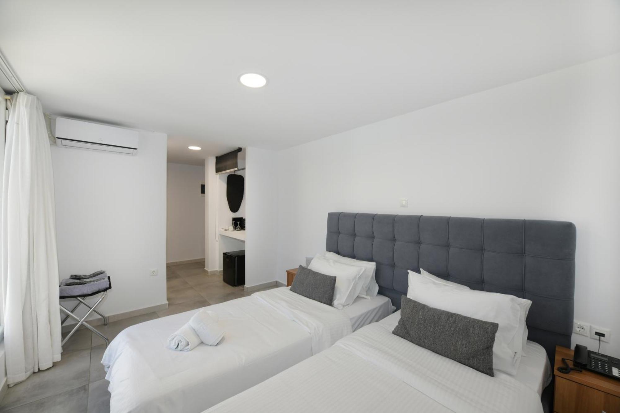 Mykonos Kosmoplaz Hotel 4*